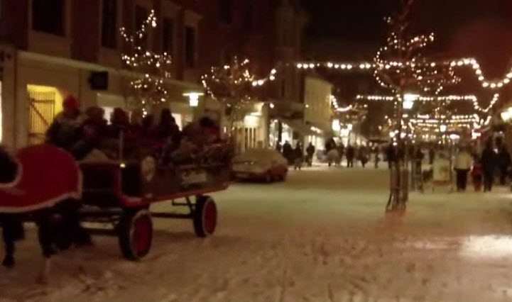 Juletræstænding – Sorø – 2010 (video)