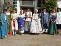 Tersløsegaard beboere i 1700-tals kostumer