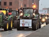 Hundredevis af traktorer med i lørdagens demonstration